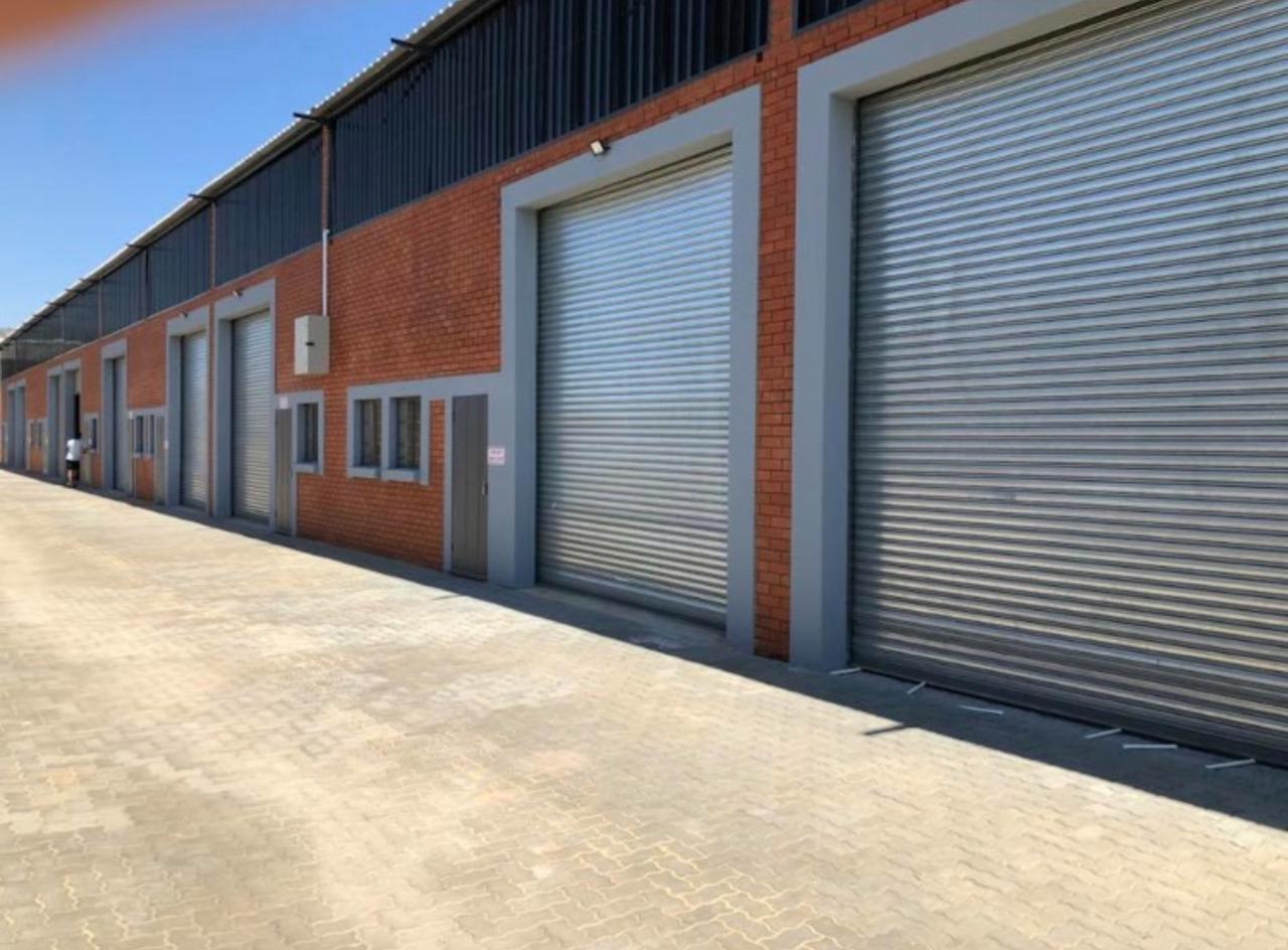Garage Doors and Roller Shutter Doors in Bergsig, Meyerton